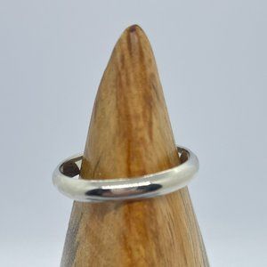 💥2/$20💥 Sterling Silver Comfort Fit Band Sz 10